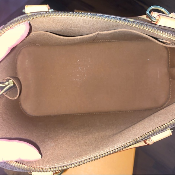 Louis Vuitton Alma PM - Picture 5 of 16